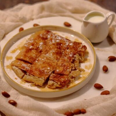 Vegan bougatsa with almond