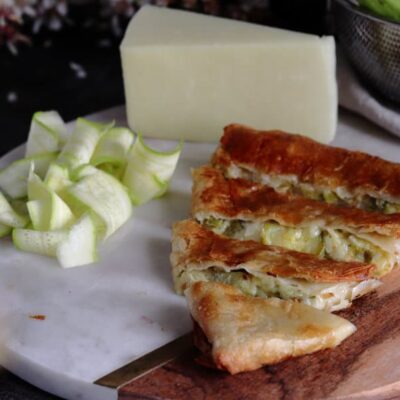 Bougatsa with zuccini and goat's cheese